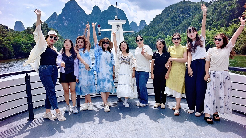 ef04923084f848f19a402345a958b791